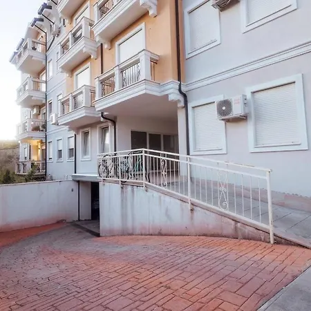 Grandpa's Apartment *